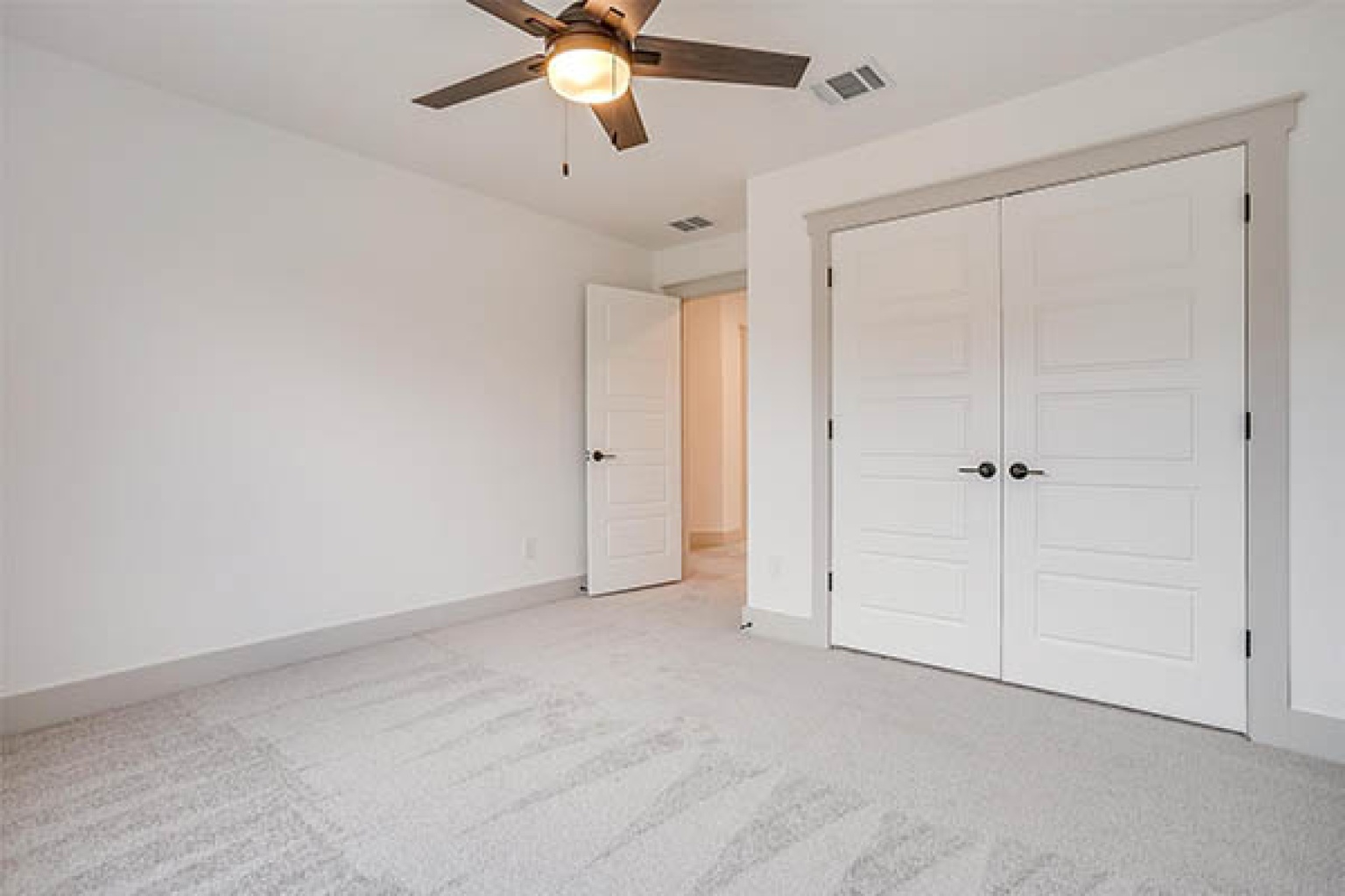5805 Trigg Drive, Westworth Village, Texas 76114, 4 Bedrooms Bedrooms, ,3 BathroomsBathrooms,Home,For Sale,Trigg Drive,1009
