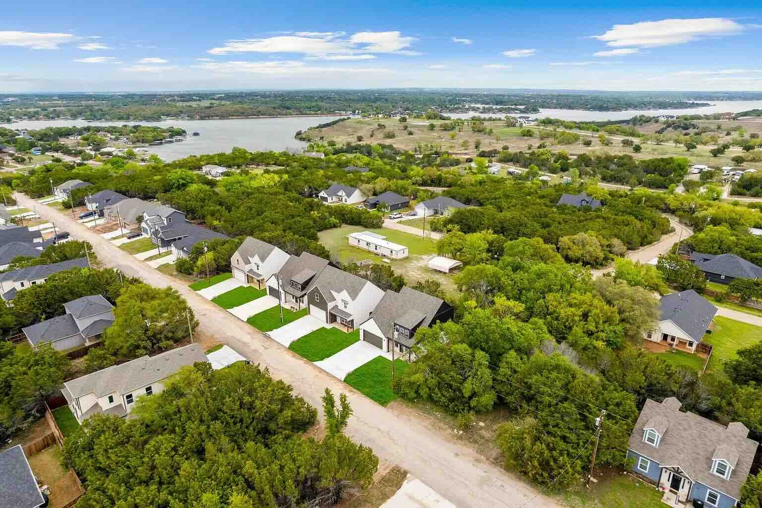 5639 Barkridge Dr, Granbury, Texas 76048, 3 Bedrooms Bedrooms, ,3 BathroomsBathrooms,Home,For Sale,Barkridge Dr,1016 5639 Barkridge Dr, Granbury, Texas 76048, 3 Bedrooms Bedrooms, ,3 BathroomsBathrooms,Home,For Sale,Barkridge Dr,1016