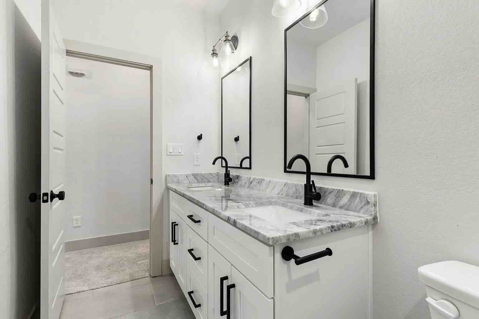 5703 Barkridge Dr, Granbury, Texas 76048, 3 Bedrooms Bedrooms, ,3 BathroomsBathrooms,Home,For Sale,Barkridge Dr,1017