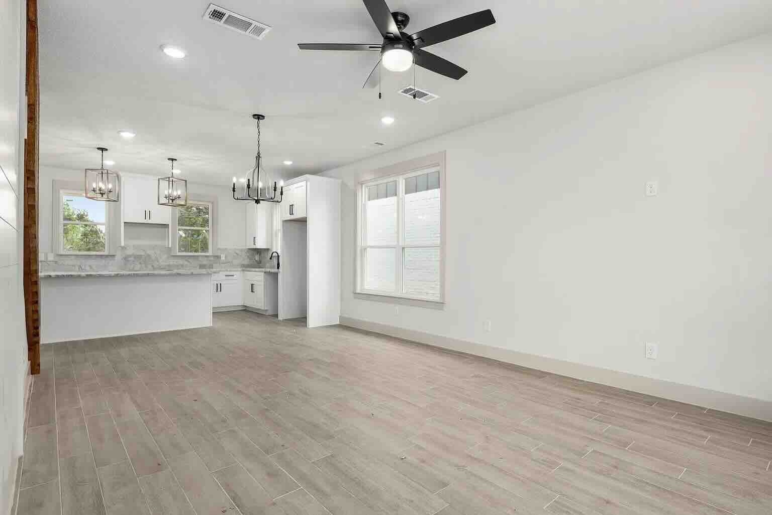5703 Barkridge Dr, Granbury, Texas 76048, 3 Bedrooms Bedrooms, ,3 BathroomsBathrooms,Home,For Sale,Barkridge Dr,1017