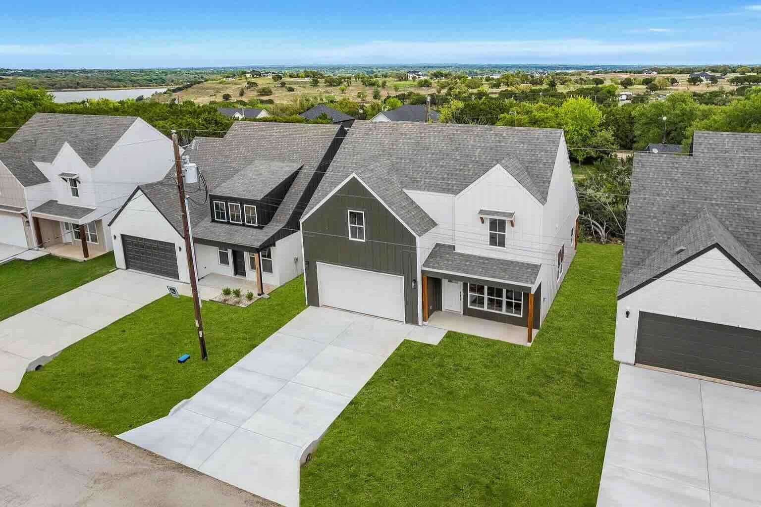 5703 Barkridge Dr, Granbury, Texas 76048, 3 Bedrooms Bedrooms, ,3 BathroomsBathrooms,Home,For Sale,Barkridge Dr,1017