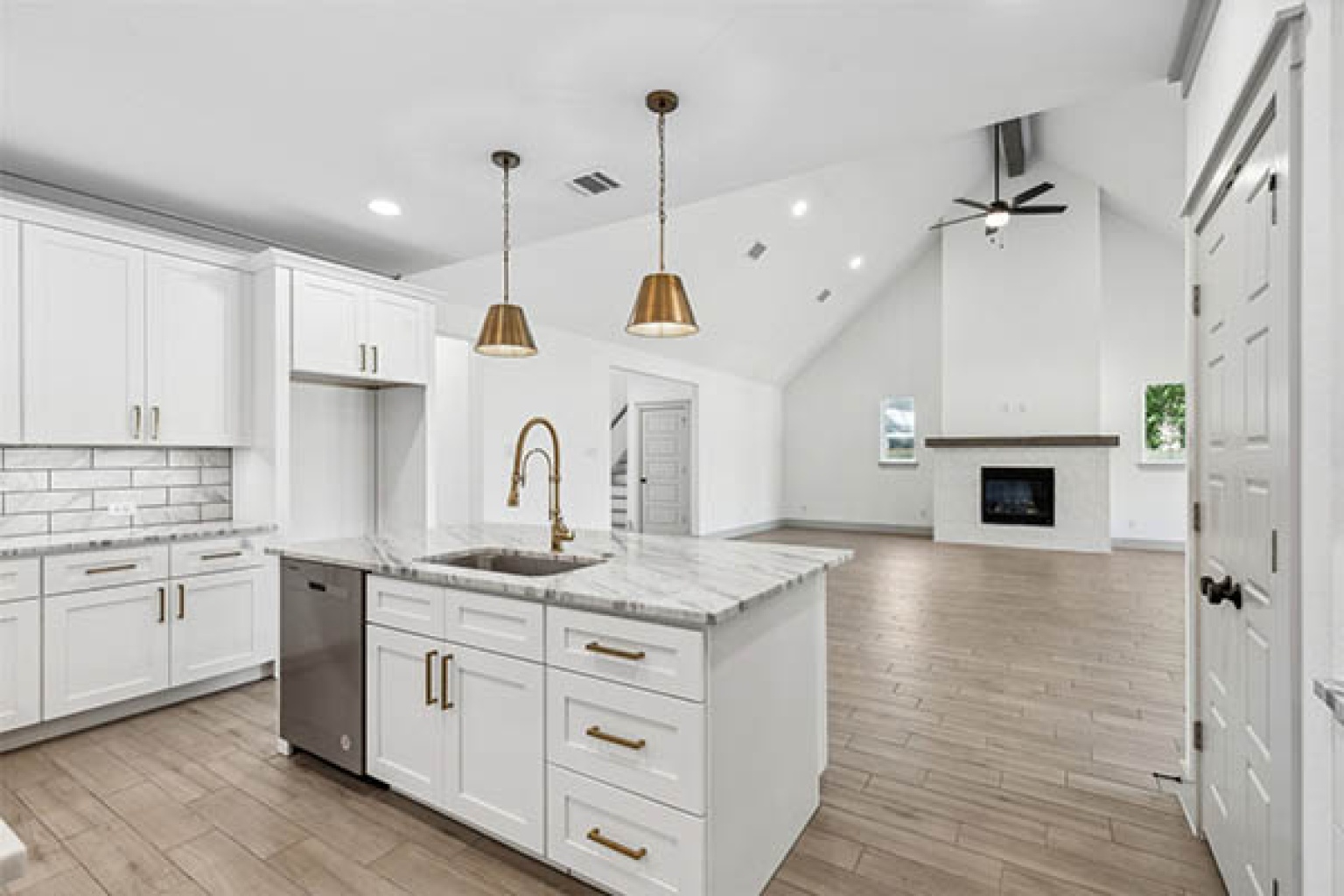 5804 Aton Avenue, Westworth Village, Texas 76114, 3 Bedrooms Bedrooms, ,3 BathroomsBathrooms,Home,For Sale,Aton Avenue,1005
