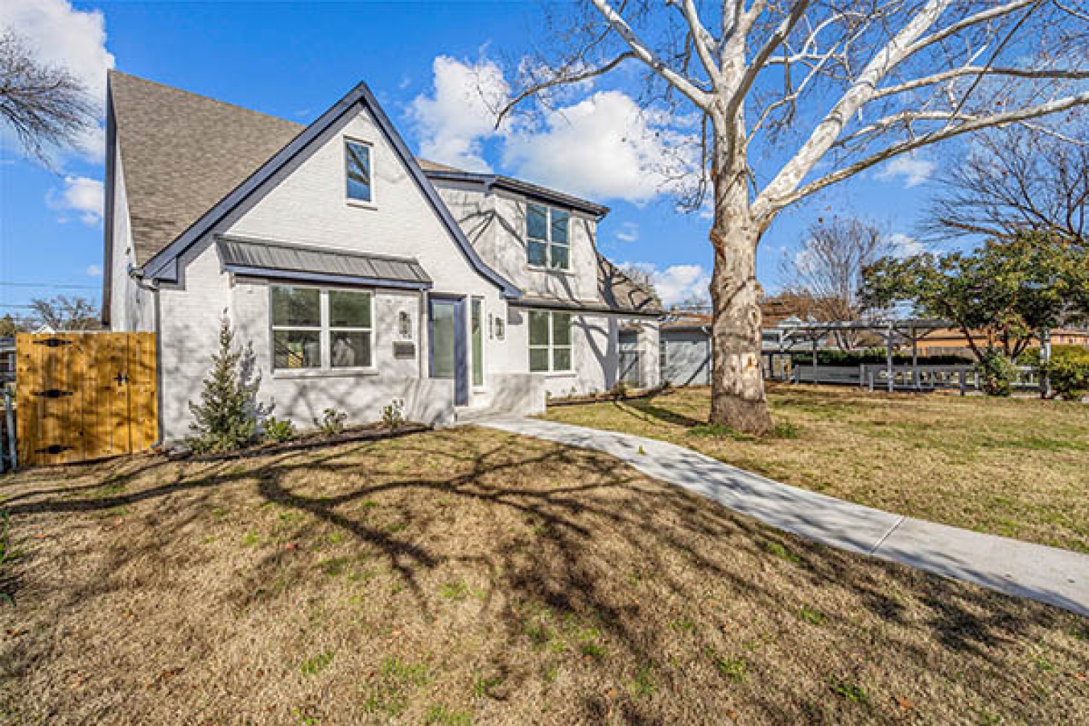 5804 Aton Avenue, Westworth Village, Texas 76114, 3 Bedrooms Bedrooms, ,3 BathroomsBathrooms,Home,For Sale,Aton Avenue,1005